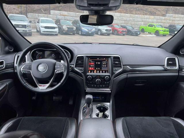 Photo of 2017 Burgundy Jeep Grand Cherokee