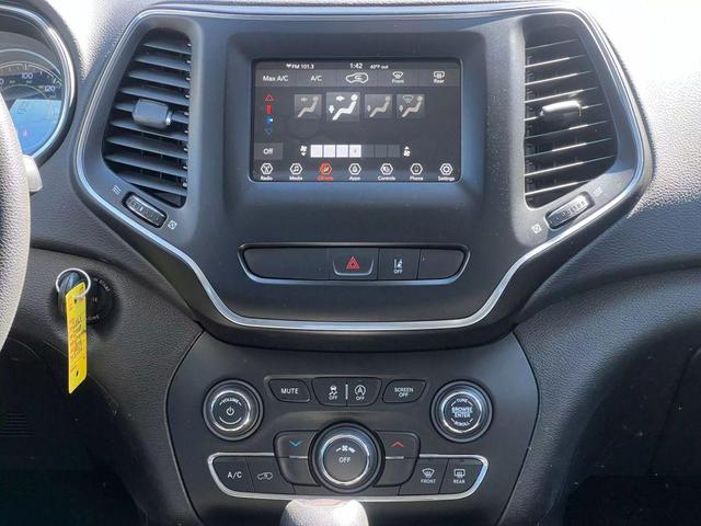 Photo of 2021 Blue Jeep Cherokee