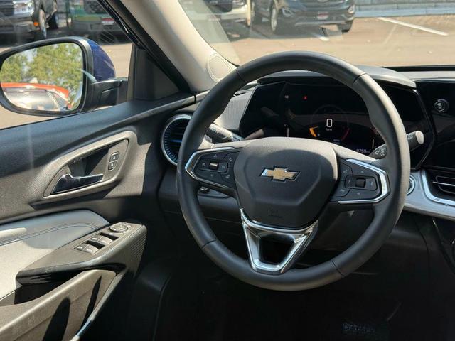 Photo of 2024 Blue Chevrolet Trax