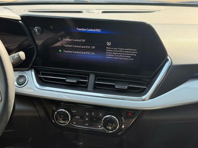 Photo of 2024 Blue Chevrolet Trax
