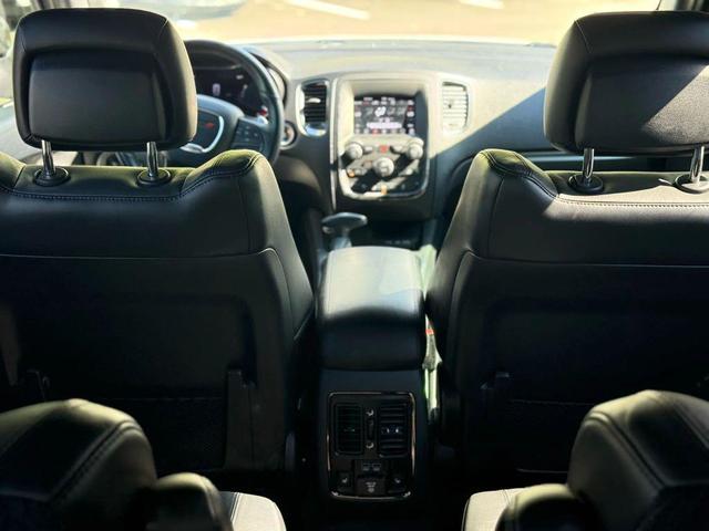 Photo of 2018 White Dodge Durango