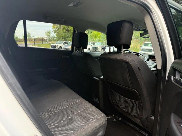 Photo of 2017 White GMC Terrain