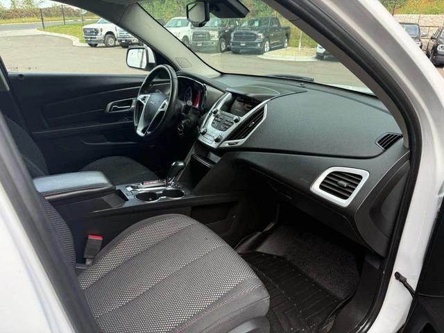 Photo of 2017 White GMC Terrain