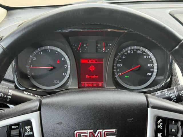 Photo of 2017 White GMC Terrain