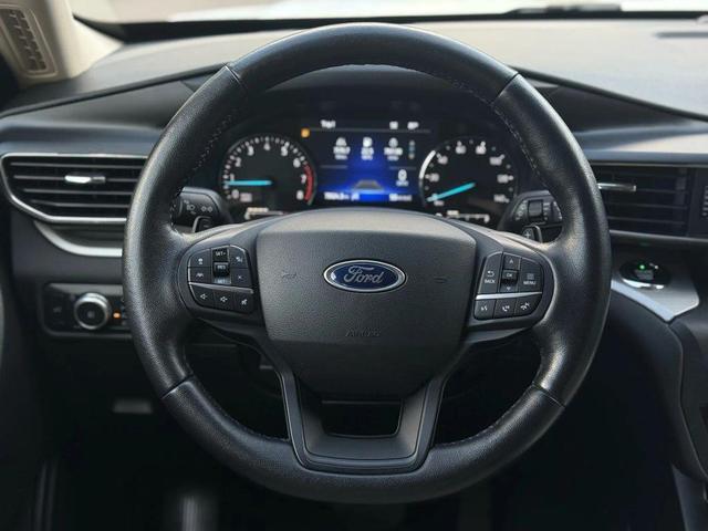 Photo of 2020 White Ford Explorer