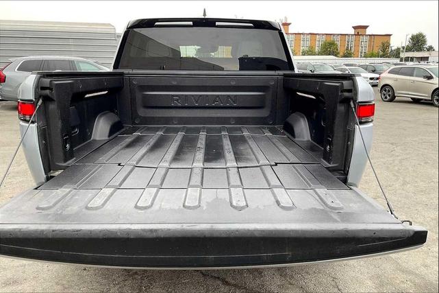 Photo of 2023 GREY Rivian R1T
