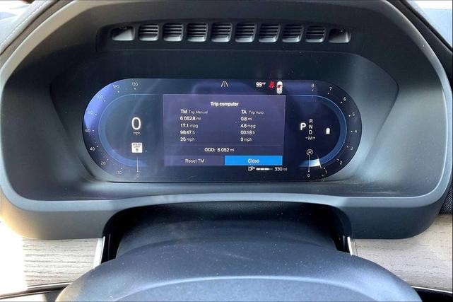 Photo of 2025 Crystal White Pearl Volvo XC90
