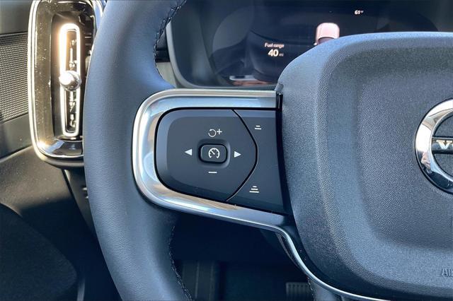 Photo of 2025 Crystal White Pearl Volvo XC40
