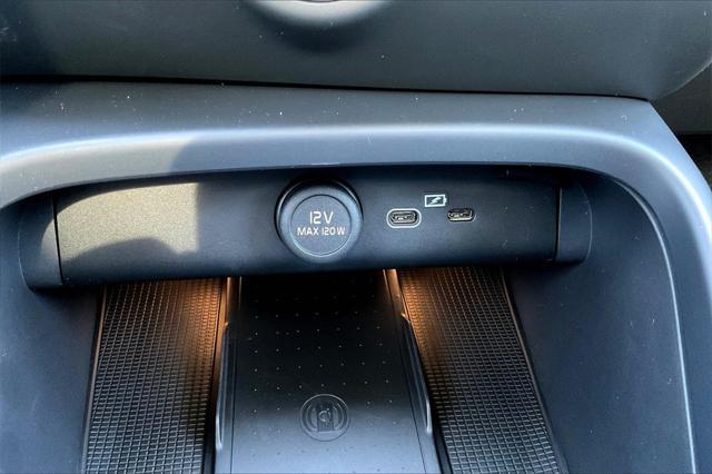Photo of 2025 Crystal White Pearl Volvo XC40