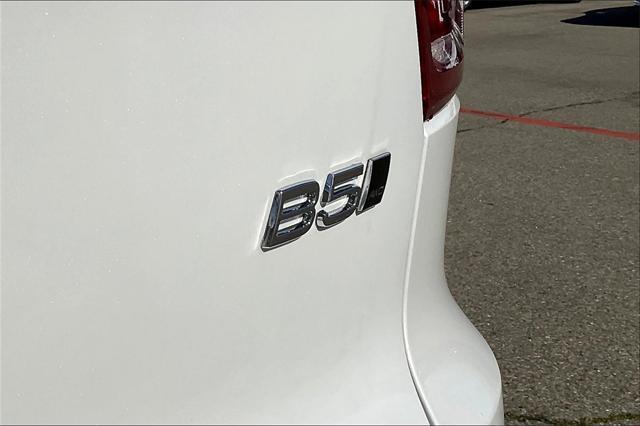 Photo of 2025 Crystal White Pearl Volvo XC40