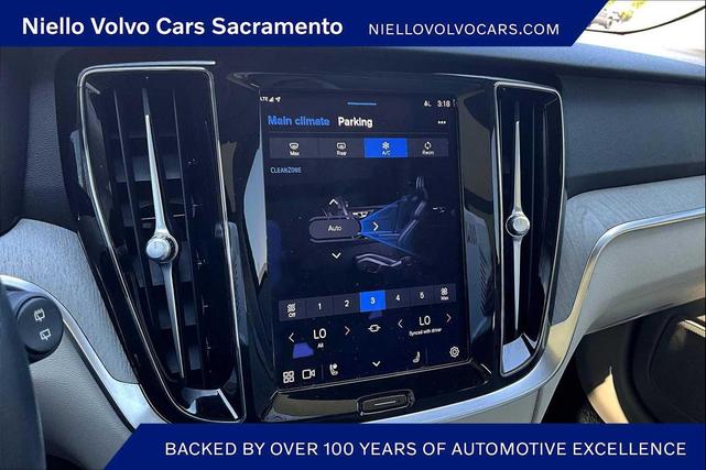 Photo of 2023 Denim Blue Metallic Volvo V60 Cross Country