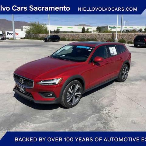 2024 Volvo V60 Cross Country