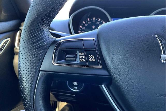 Photo of 2020 Nero Ribelle Mica Maserati Ghibli
