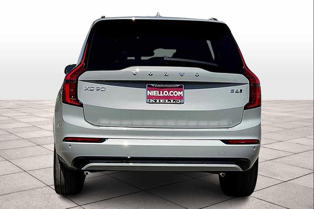 Photo of 2026 Vapour Grey Metallic Volvo XC90