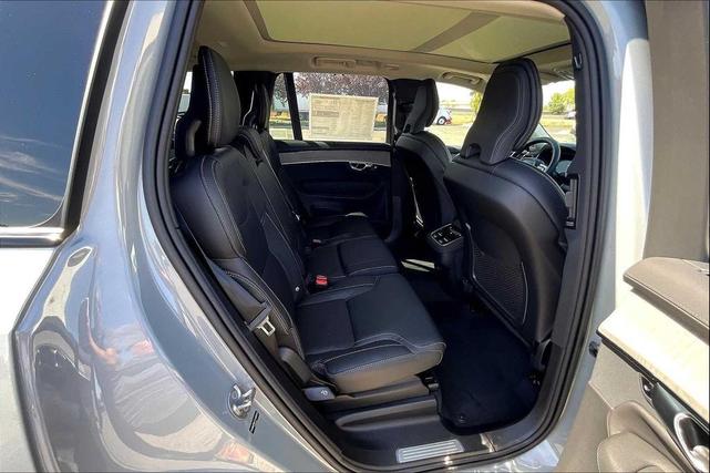 Photo of 2026 Vapour Grey Metallic Volvo XC90