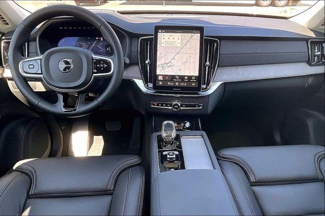 Photo of 2026 Vapour Grey Metallic Volvo XC90
