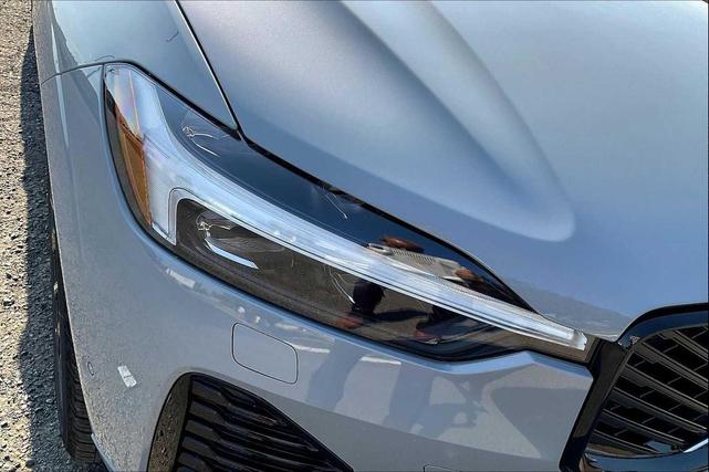 Photo of 2026 VAPOUR GREY Volvo XC60