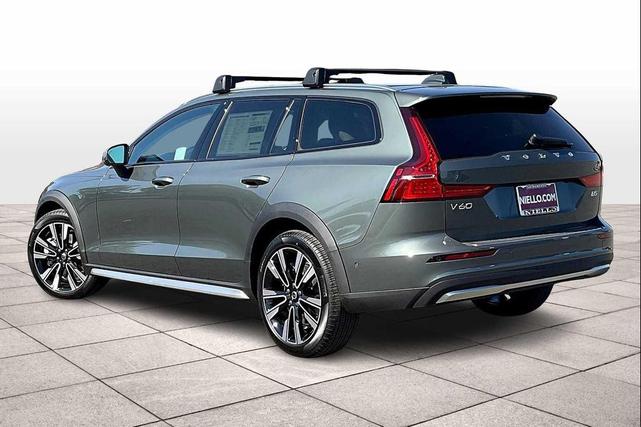 Photo of 2026 Forest Lake Volvo V60 Cross Country
