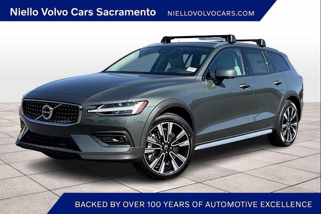 Photo of 2026 Forest Lake Volvo V60 Cross Country
