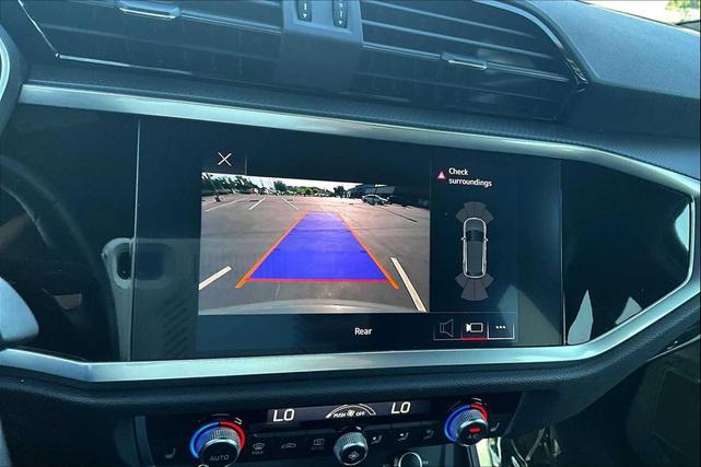 Photo of 2022 NANO GREY Audi Q3
