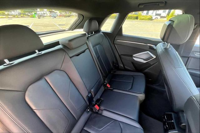 Photo of 2022 NANO GREY Audi Q3