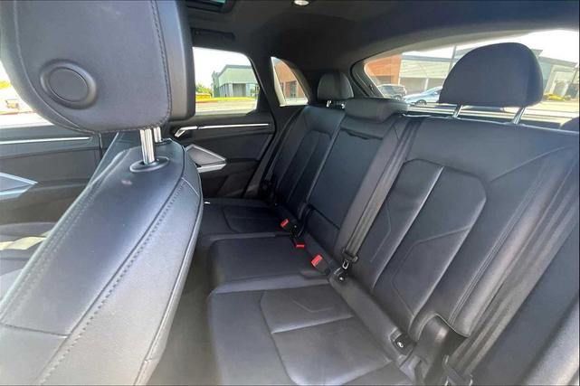 Photo of 2022 NANO GREY Audi Q3