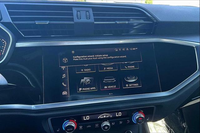 Photo of 2022 NANO GREY Audi Q3