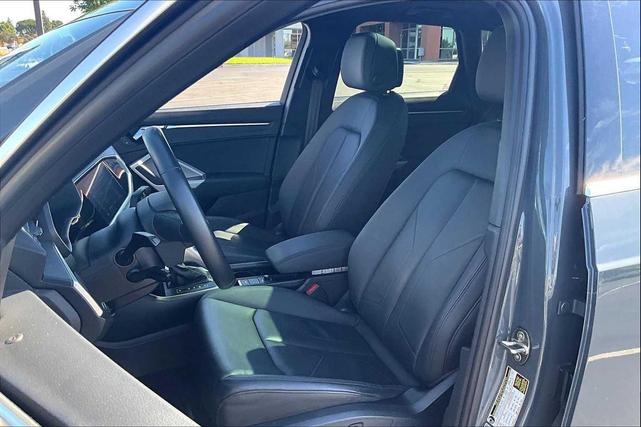 Photo of 2022 NANO GREY Audi Q3