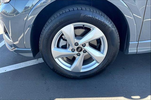 Photo of 2022 NANO GREY Audi Q3