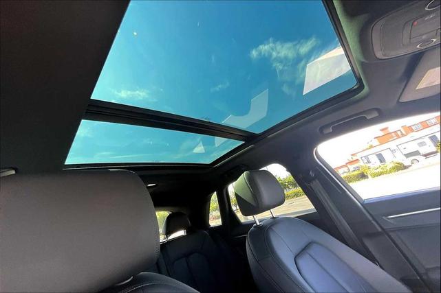 Photo of 2022 NANO GREY Audi Q3