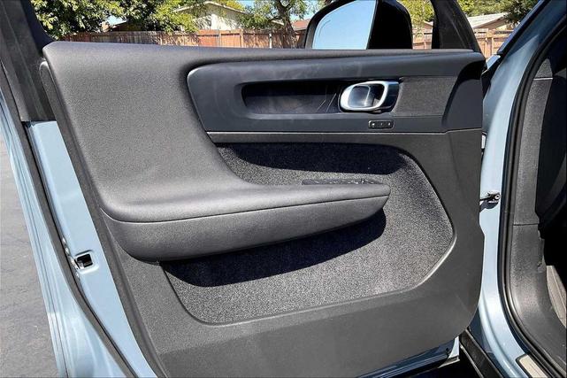 Photo of 2023 Silver Dawn Metallic Volvo XC40 Recharge Pure Electric