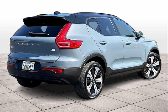 Photo of 2023 Silver Dawn Metallic Volvo XC40 Recharge Pure Electric
