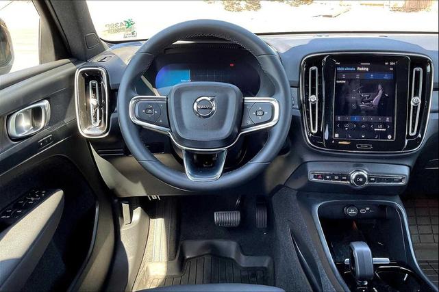 Photo of 2023 Silver Dawn Metallic Volvo XC40 Recharge Pure Electric