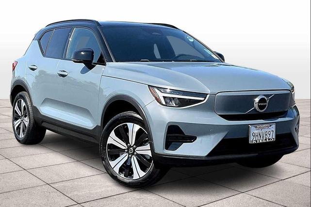 Photo of 2023 Silver Dawn Metallic Volvo XC40 Recharge Pure Electric