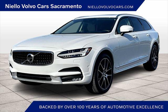 2020 Volvo V90 Cross Country