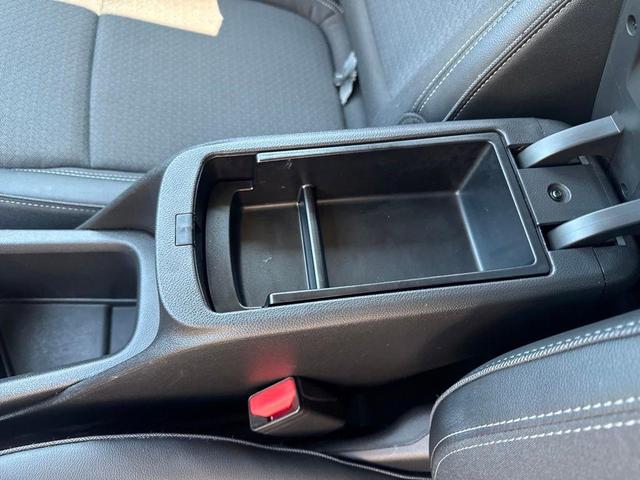 Photo of 2022 Summit White Buick Encore GX
