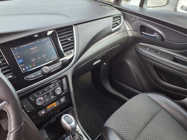 Photo of 2022 Summit White Buick Encore