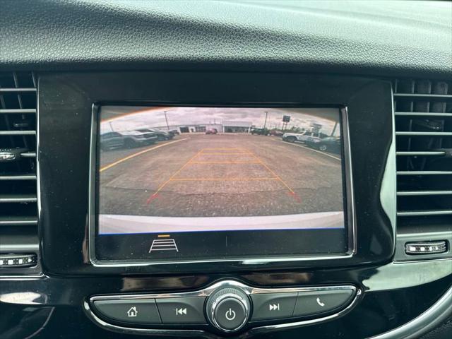 Photo of 2022 Summit White Buick Encore