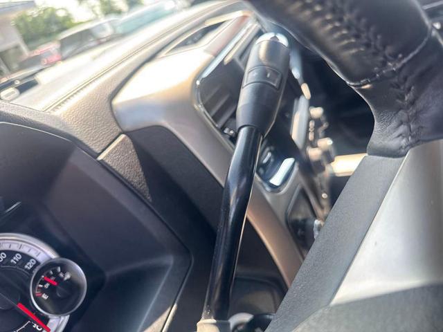Photo of 2016 Bright Silver Metallic Clearcoat RAM 3500