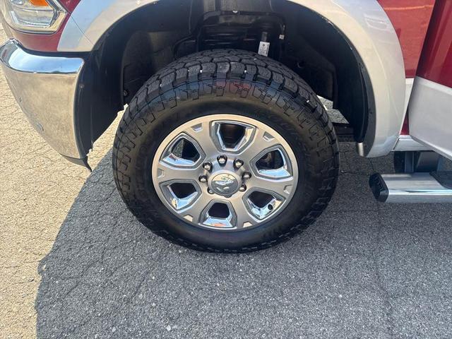 Photo of 2016 Bright Silver Metallic Clearcoat RAM 3500