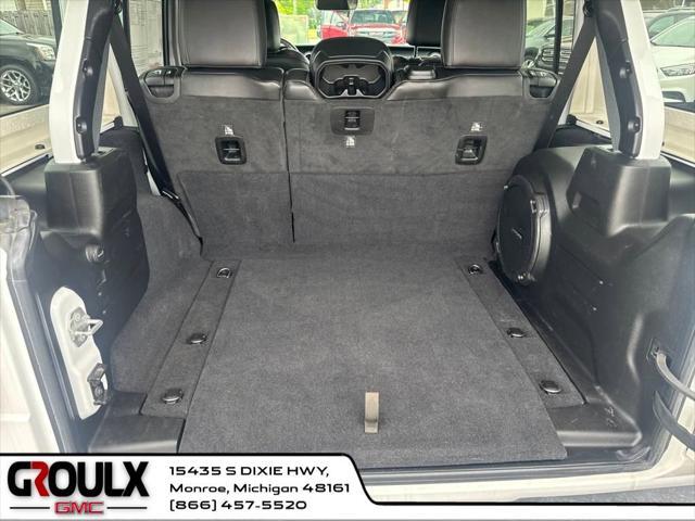 Photo of 2020 Bright White Clearcoat Jeep Wrangler Unlimited