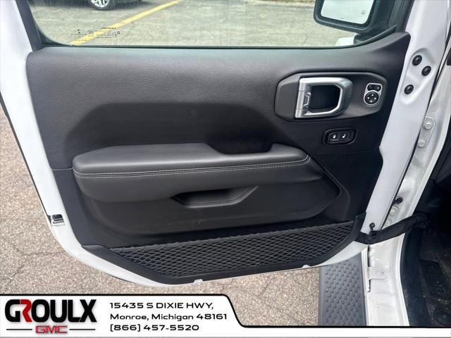 Photo of 2020 Bright White Clearcoat Jeep Wrangler Unlimited