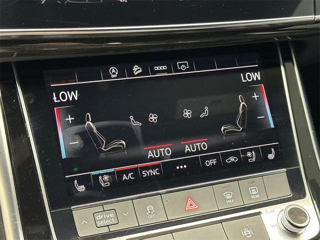 Photo of 2025 Mythos Black Metallic Audi Q8