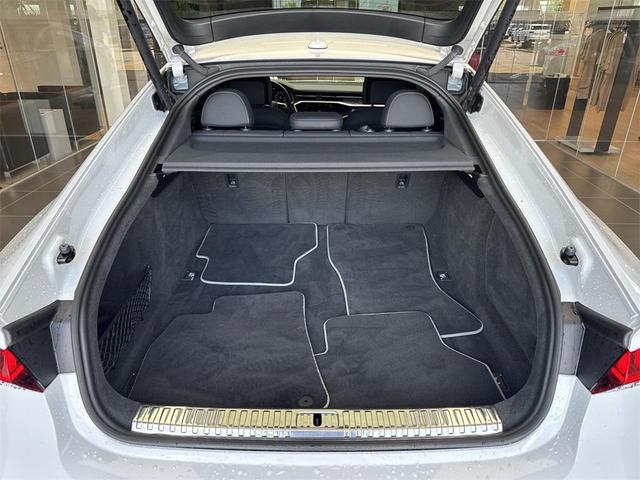 Photo of 2021 Glacier White Audi A7
