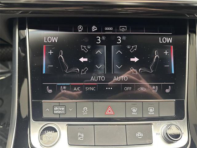 Photo of 2025 Mythos Black Metallic Audi Q7