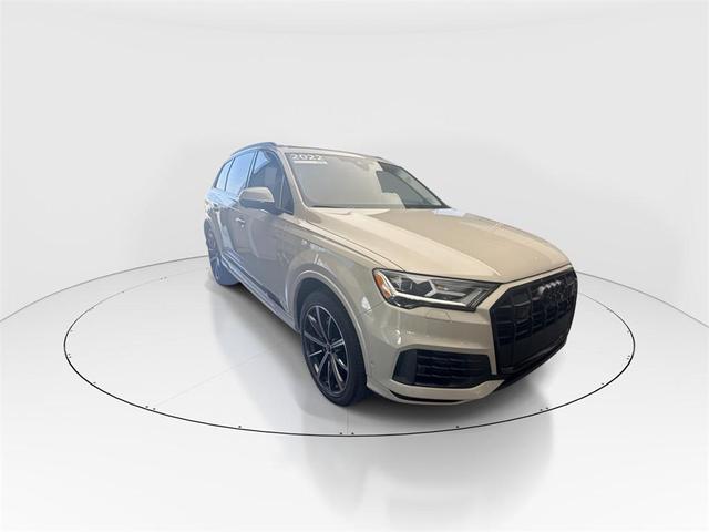 Photo of 2022 Vicuna Beige Metallic Audi Q7