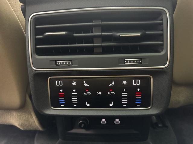 Photo of 2022 Vicuna Beige Metallic Audi Q7