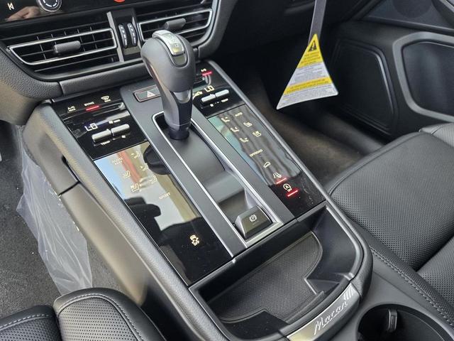 Photo of 2025 White Porsche Macan
