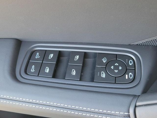 Photo of 2025 Chalk Porsche Cayenne