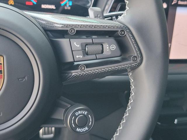 Photo of 2025 Chalk Porsche Cayenne